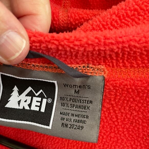 ‎REI WIND PRO POLARTEC HOODED JACKET IN CORAL - Picture 5 of 6